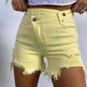 RISEN Jean shorts